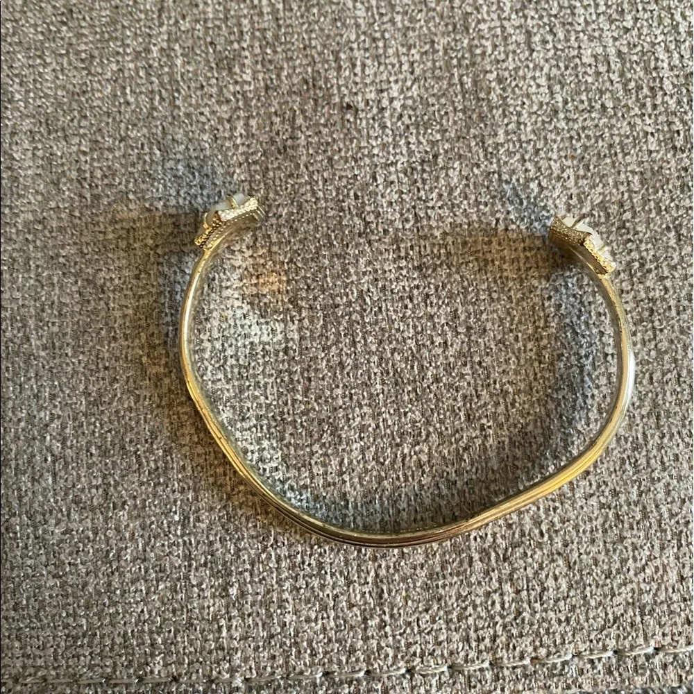 Kendra Scott Gold and Cream Bracelet - Picture 3 of 4